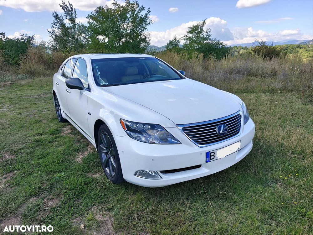 Lexus Seria LS - 1
