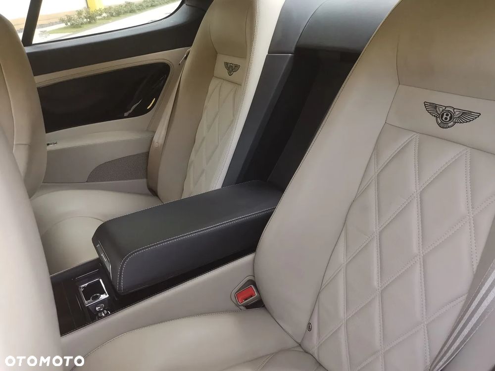 Bentley Continental GT Standard - 14