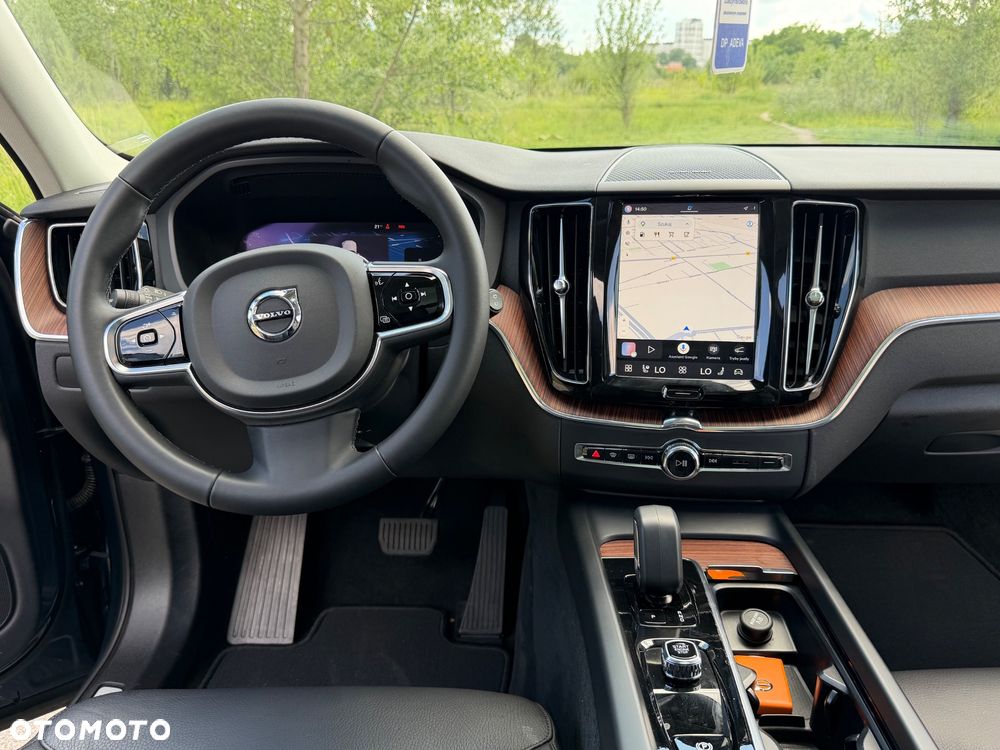 Volvo XC 60 B5 B AWD Geartronic RDesign - 9