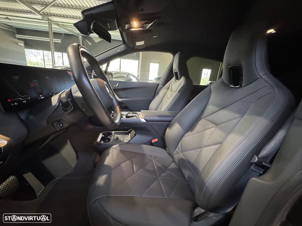 BMW iX xDrive 40 Pack Desportivo - 33