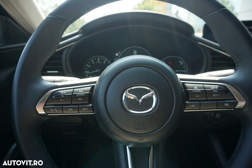 Mazda 3 e-Skyactiv X186 MHEV Center-Line - 20