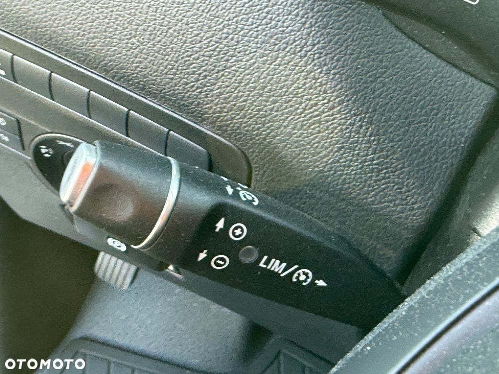 Mercedes-Benz Vito Tourer Lang PRO - 22