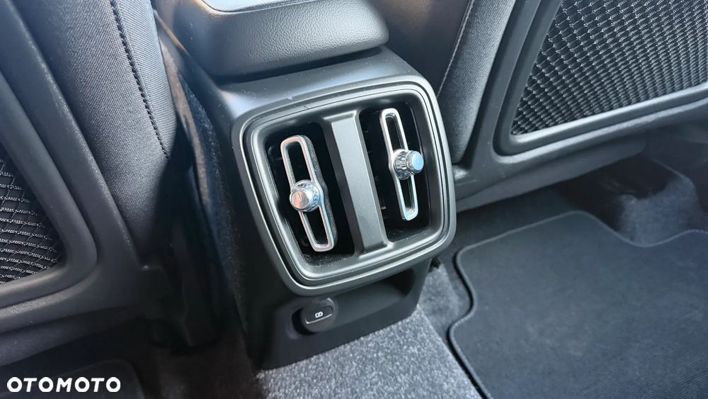 Volvo XC 40 T3 Geartronic Momentum Core - 19