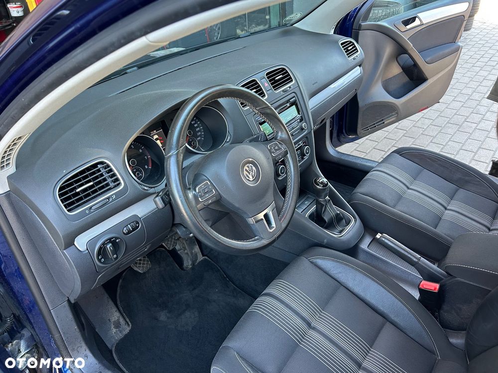 Volkswagen Golf - 5
