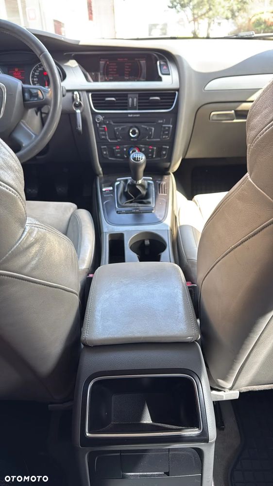 Audi A4 Limousine 1.8 TFSI Limited Edition - 28