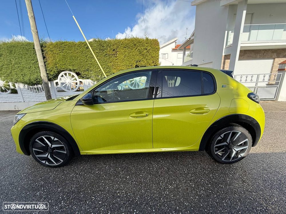 Peugeot e-208 50 kWh GT - 38