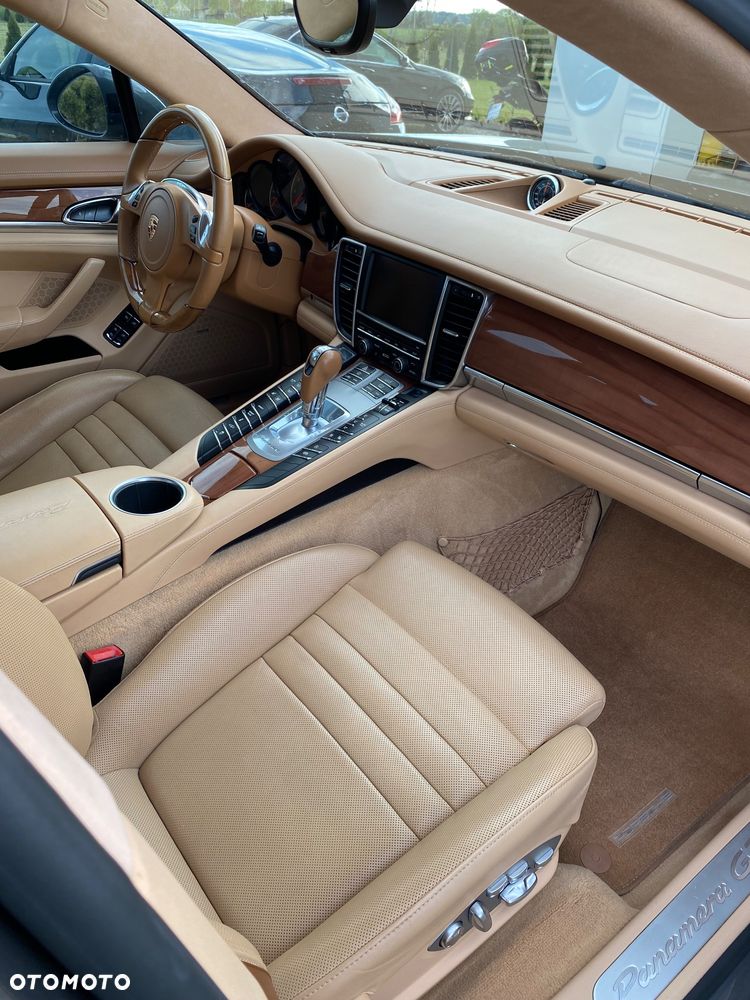 Porsche Panamera GTS - 11