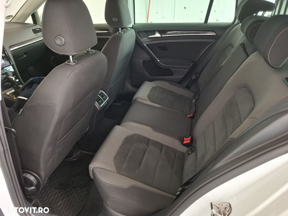 Volkswagen Golf 2.0 TDI DSG Comfortline - 4