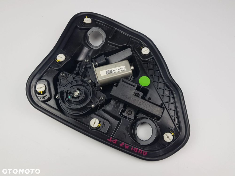 Silniczek Silnik Dociąg drzwi lewych Lewy Tył Audi A7 S7 4G 4G8839003 - 3