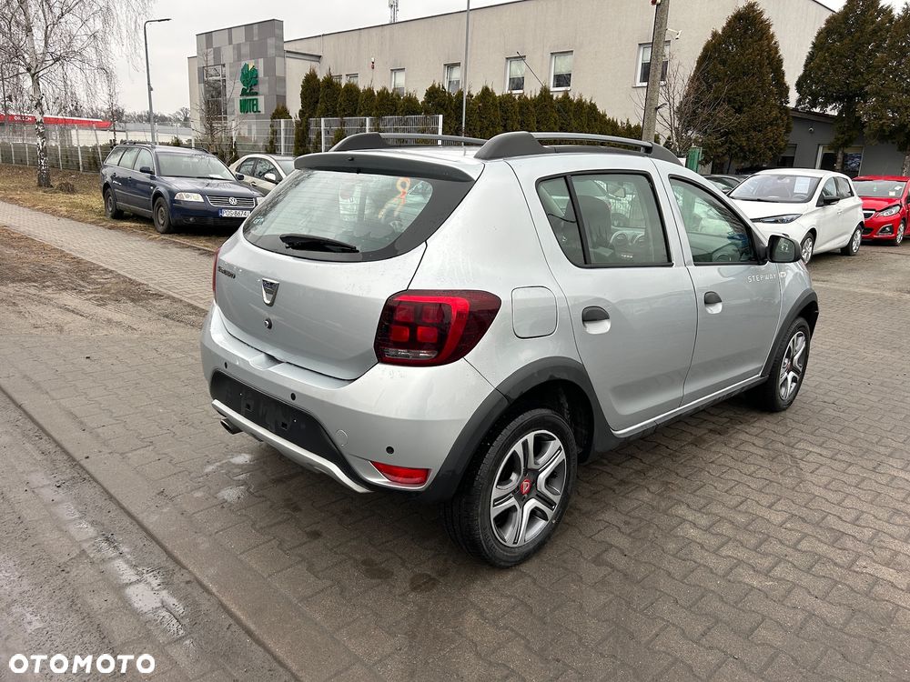 Dacia Sandero Stepway TCe 90 (S&S) Celebration - 6