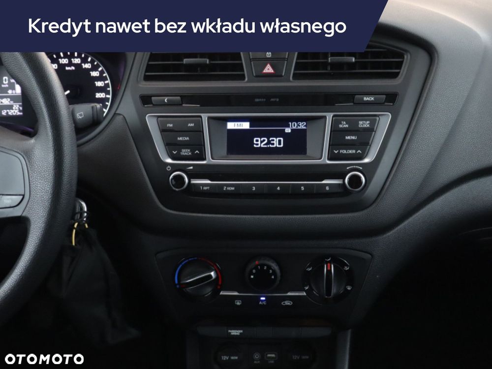 Hyundai i20 - 15