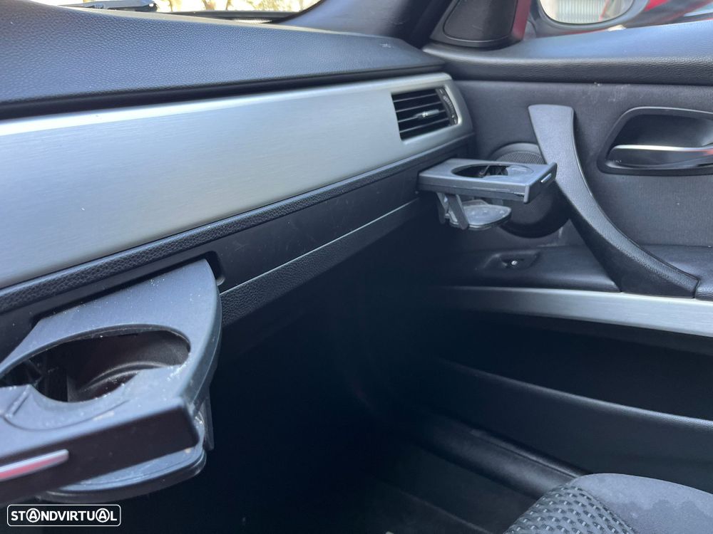 BMW 320 d DPF Edition Sport - 6