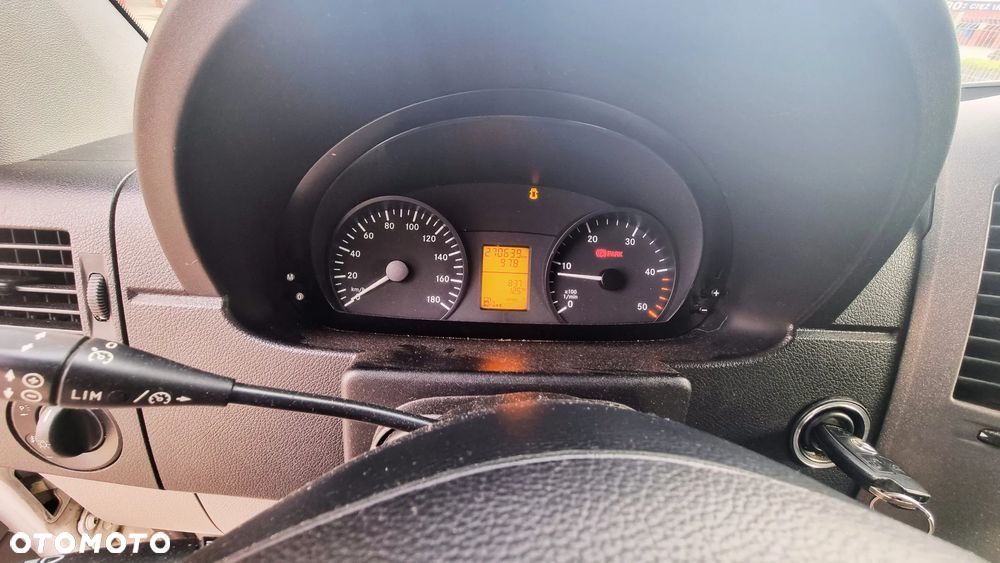 Mercedes-Benz SPRINTER - 19