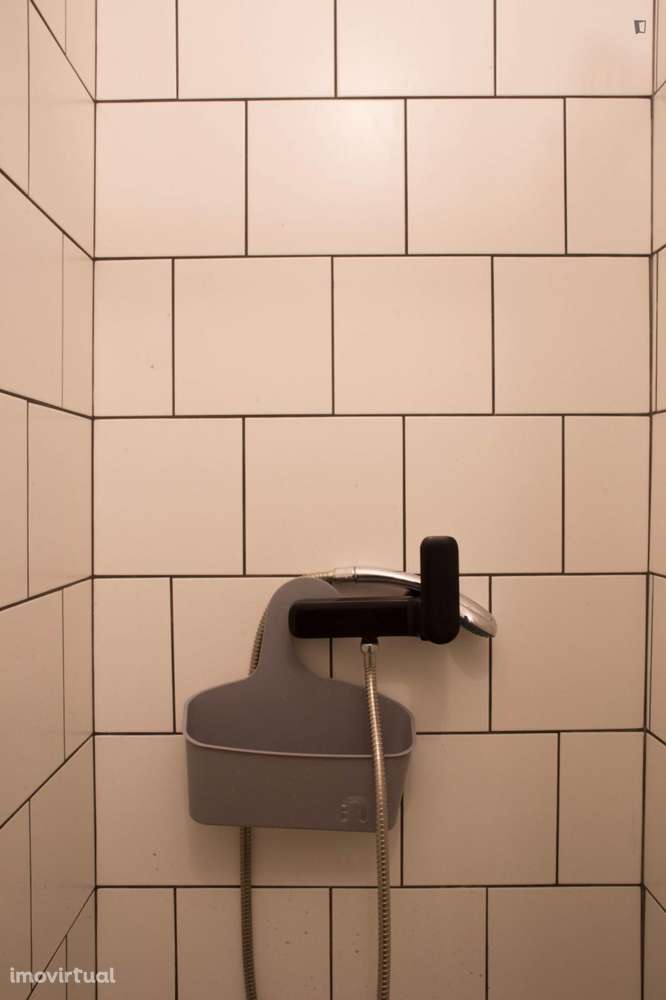 Quarto - localizado em Paranhos Porto - Grande imagem: 3/18