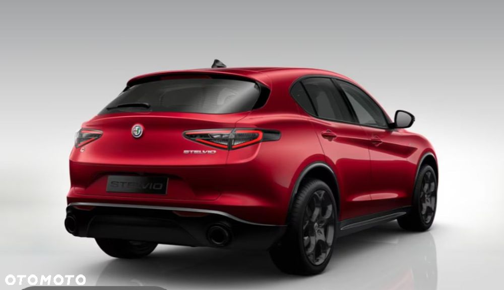 Alfa Romeo Stelvio - 5