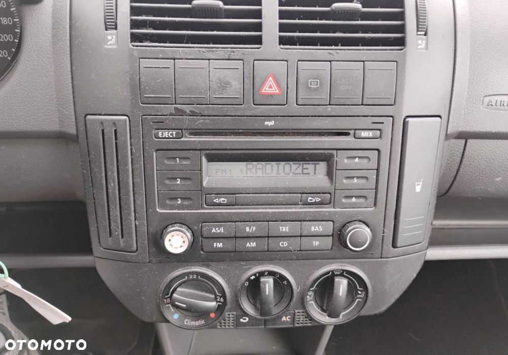 Volkswagen Polo - 14