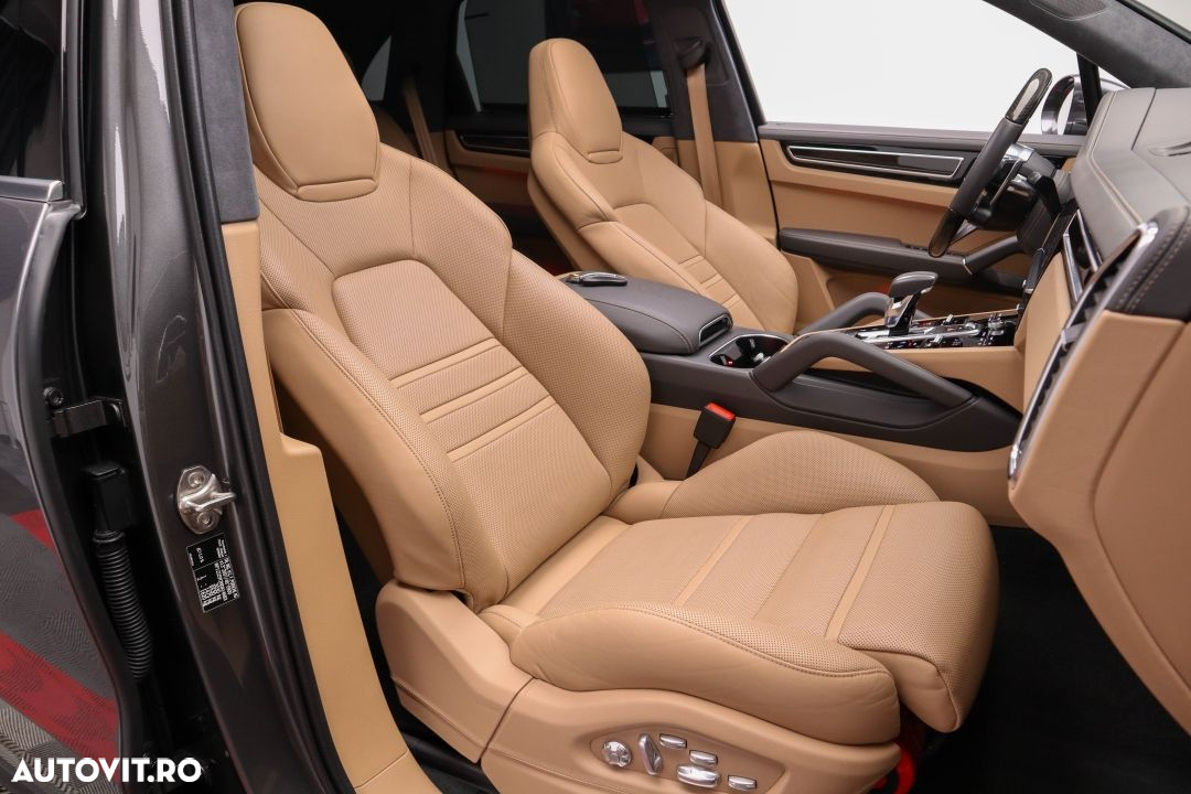 Porsche Cayenne E-Hybrid Tiptronic S Platinum Edition - 23