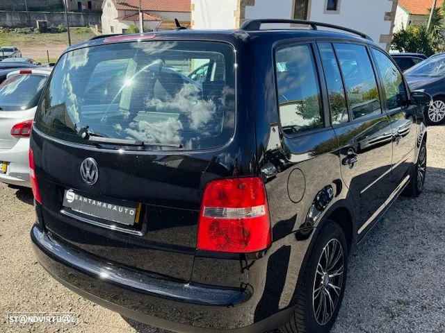 VW Touran 2.0 TDI Highline - 3