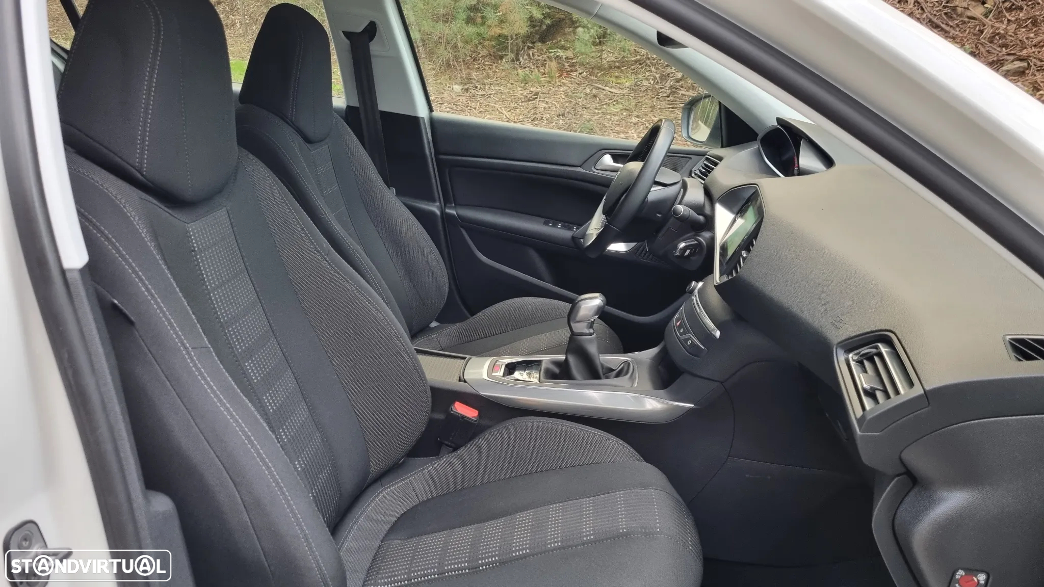 Peugeot 308 1.2 PureTech Style J17 - 11