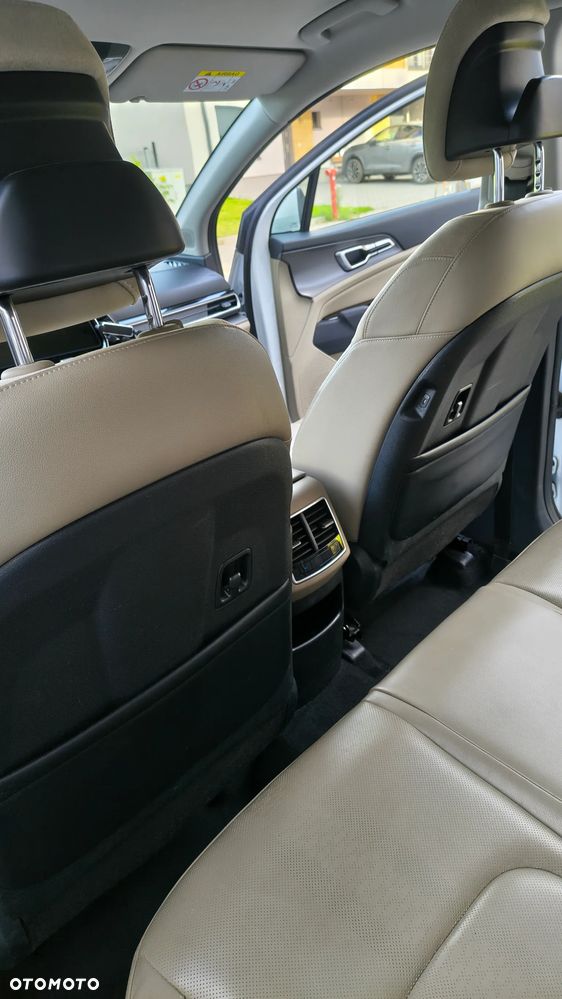 Kia Sportage 1.6 T-GDI HEV Business Line 4WD - 27