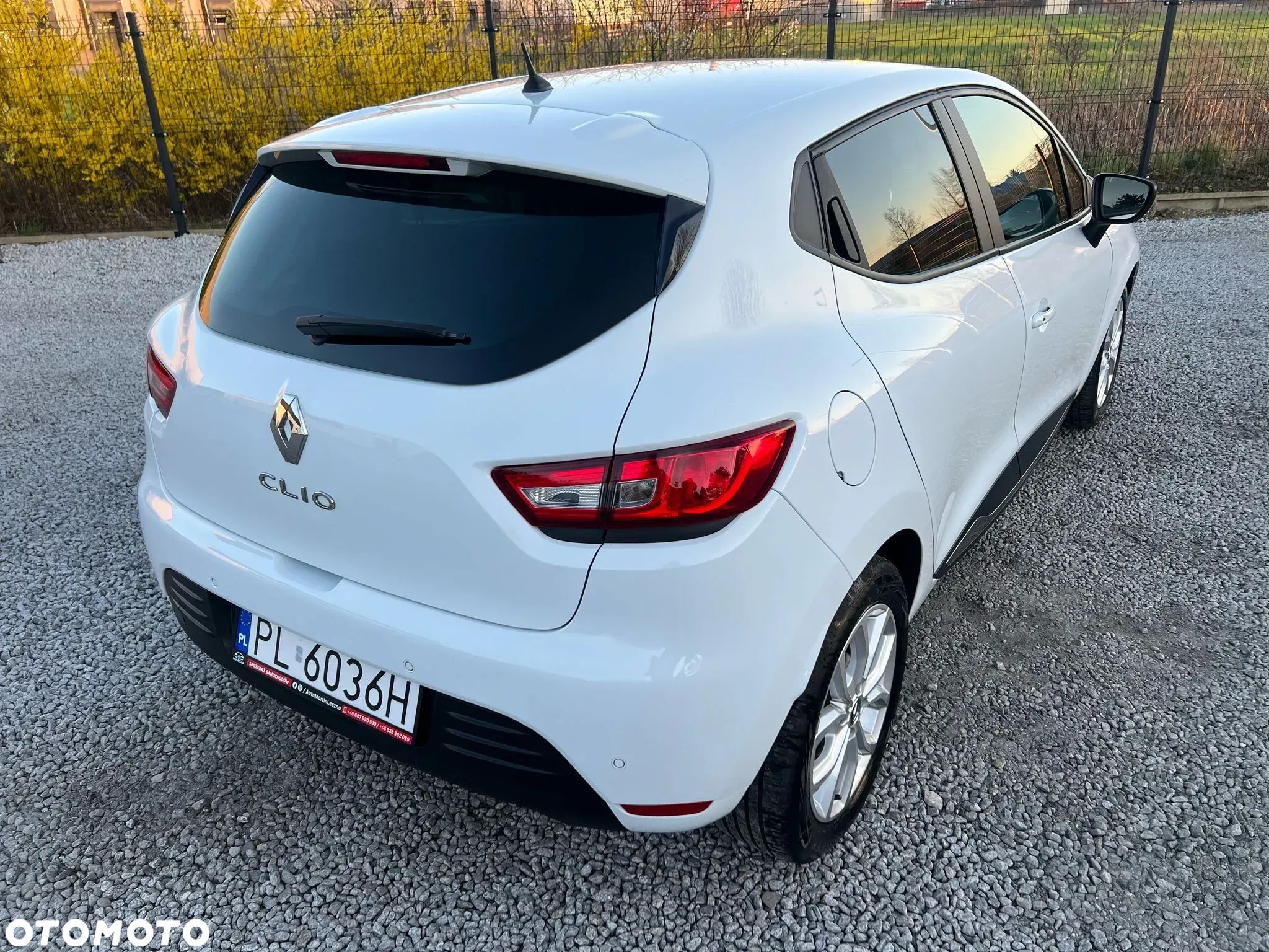 Renault Clio TCe 75 Start & Stop COLLECTION - 8