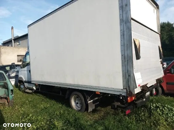Zabudowa izoterma z windą - 11
