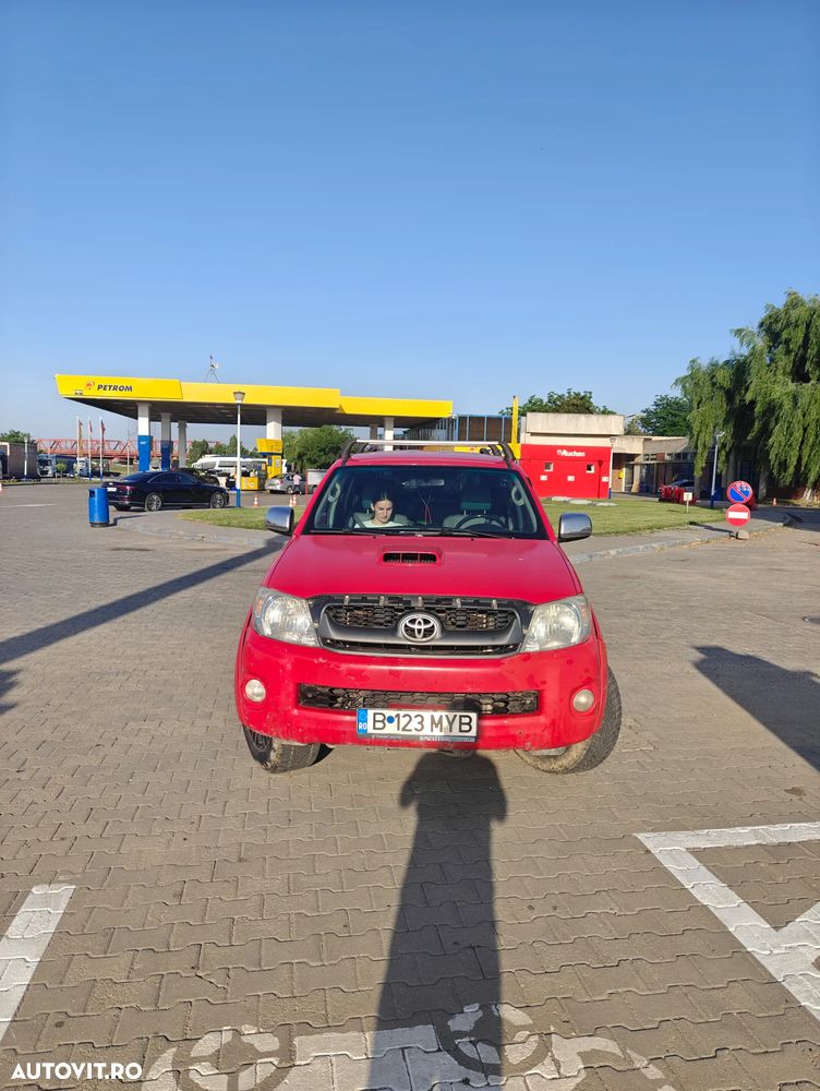 Toyota Hilux - 6