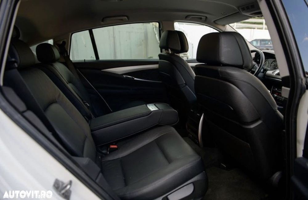 BMW Seria 5 520d Aut. Luxury Line - 8