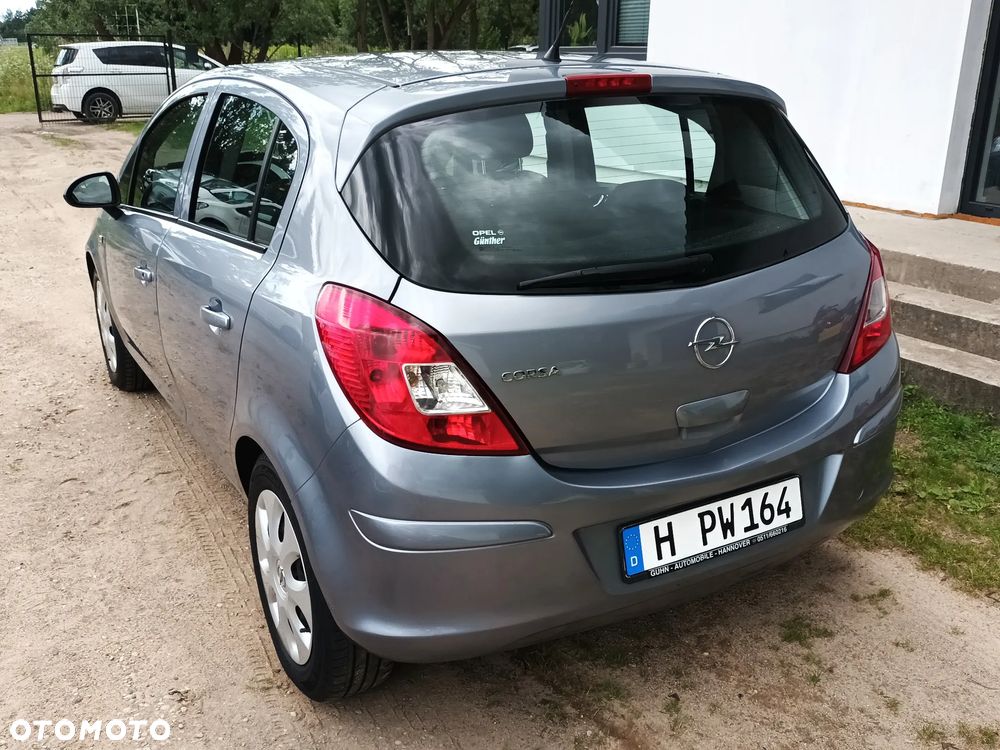 Opel Corsa 1.2 16V Essentia - 17