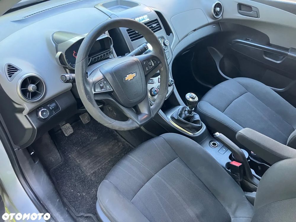 Chevrolet Aveo 1.4 16V LT EU5 - 12