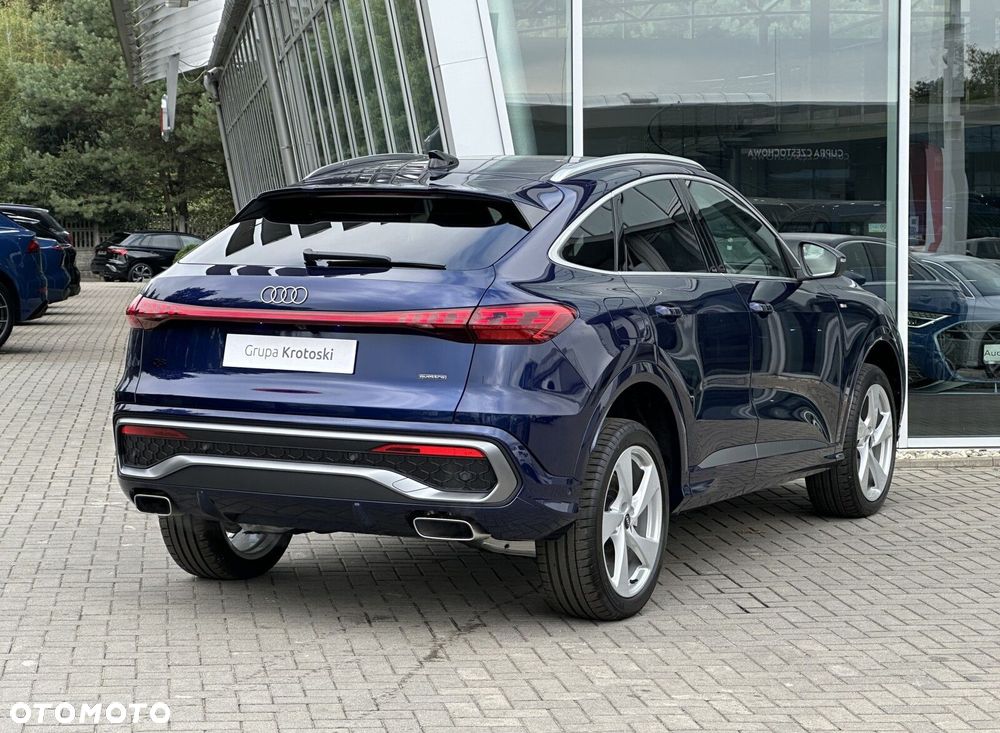 Audi Q5 Sportback - 6