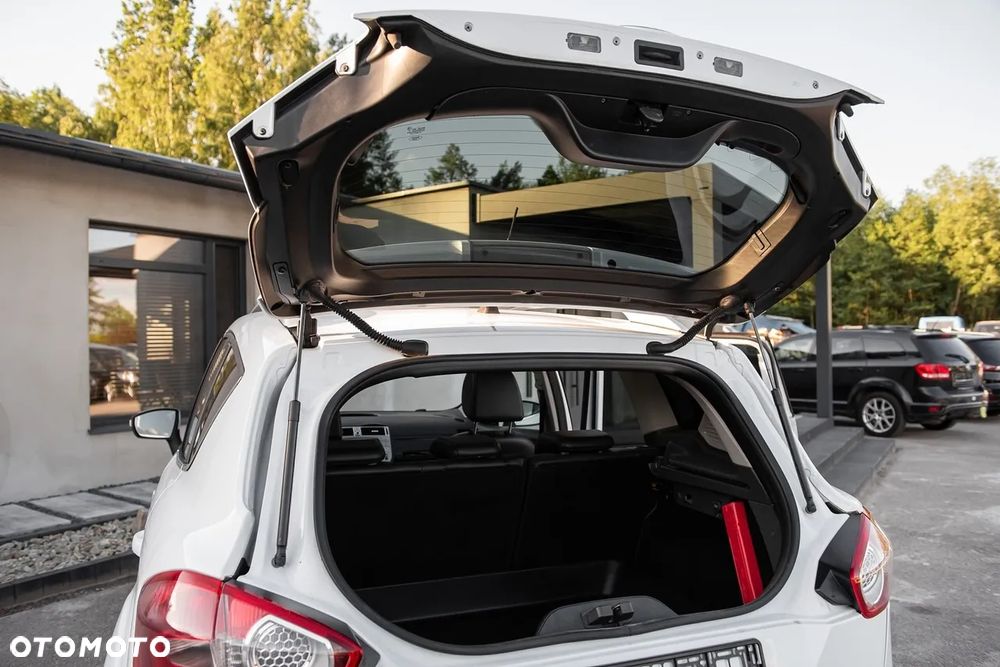 Ford Kuga 2.5 4x4 Champions Edition - 29