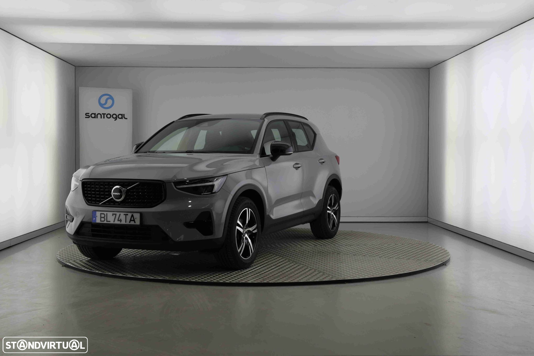 Volvo XC 40 1.5 T2 Plus Dark Auto - 12