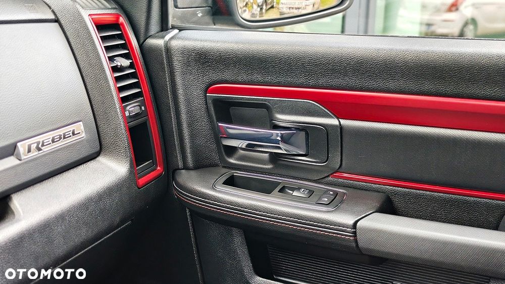 Dodge RAM 1500 5.7 4x4 - 30