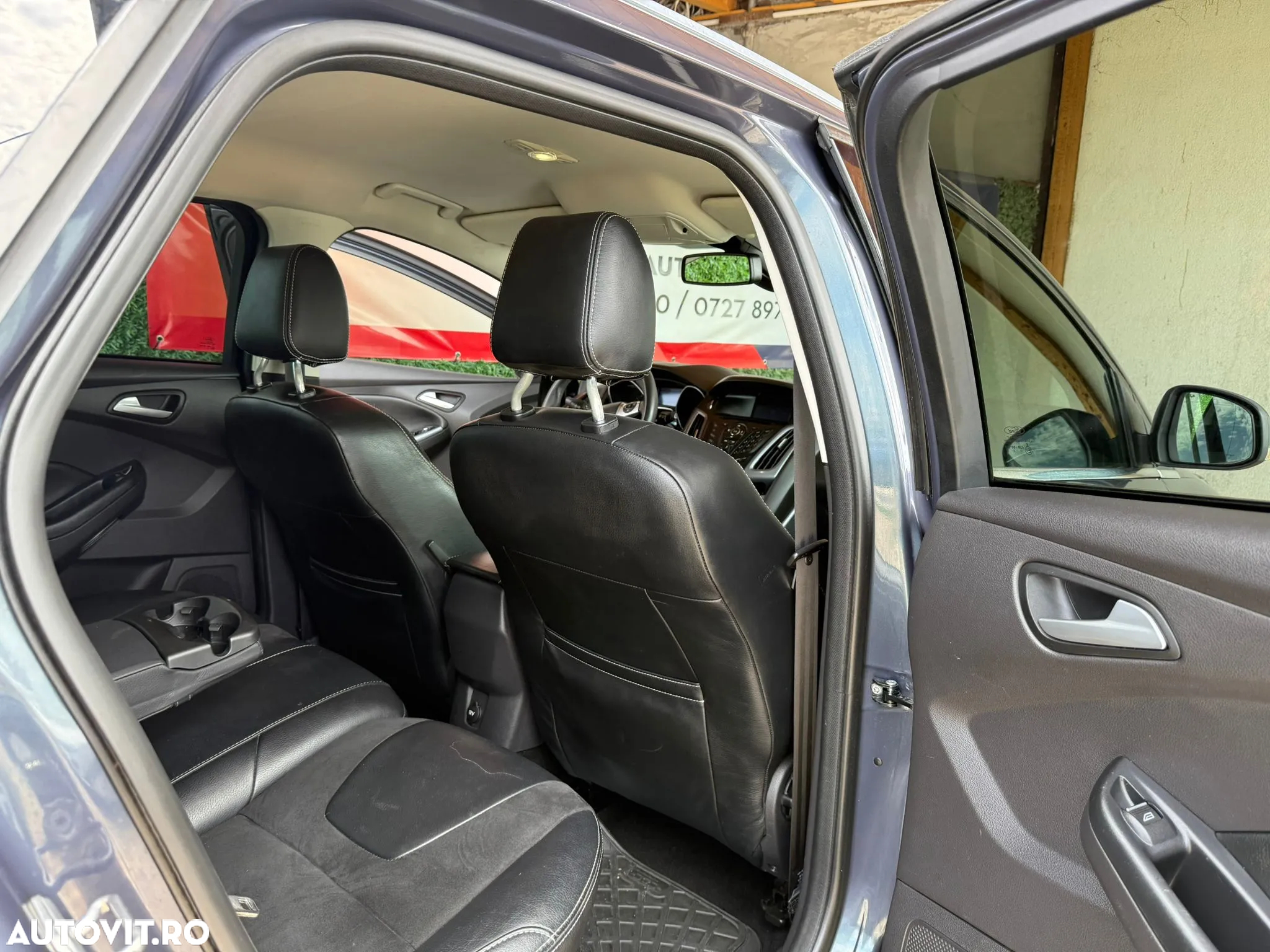 Ford Focus 1.6 TDCi ECOnetic 88g Start-Stopp-System Titanium - 8