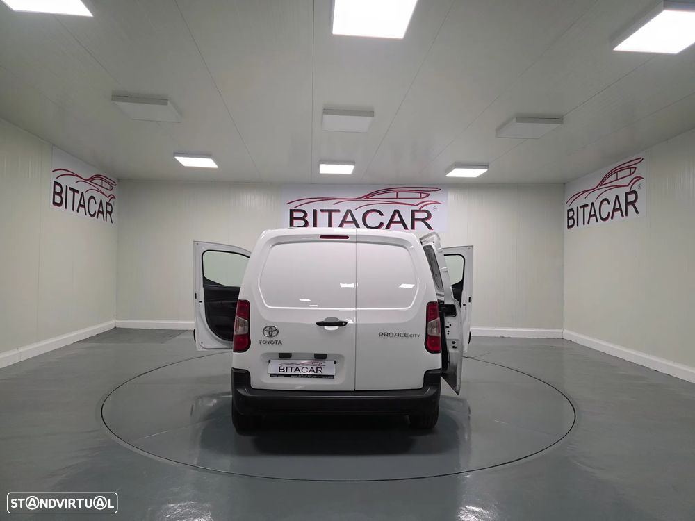 Toyota PROACE CITY 1.5D IVA DEDUTIVEL - 31