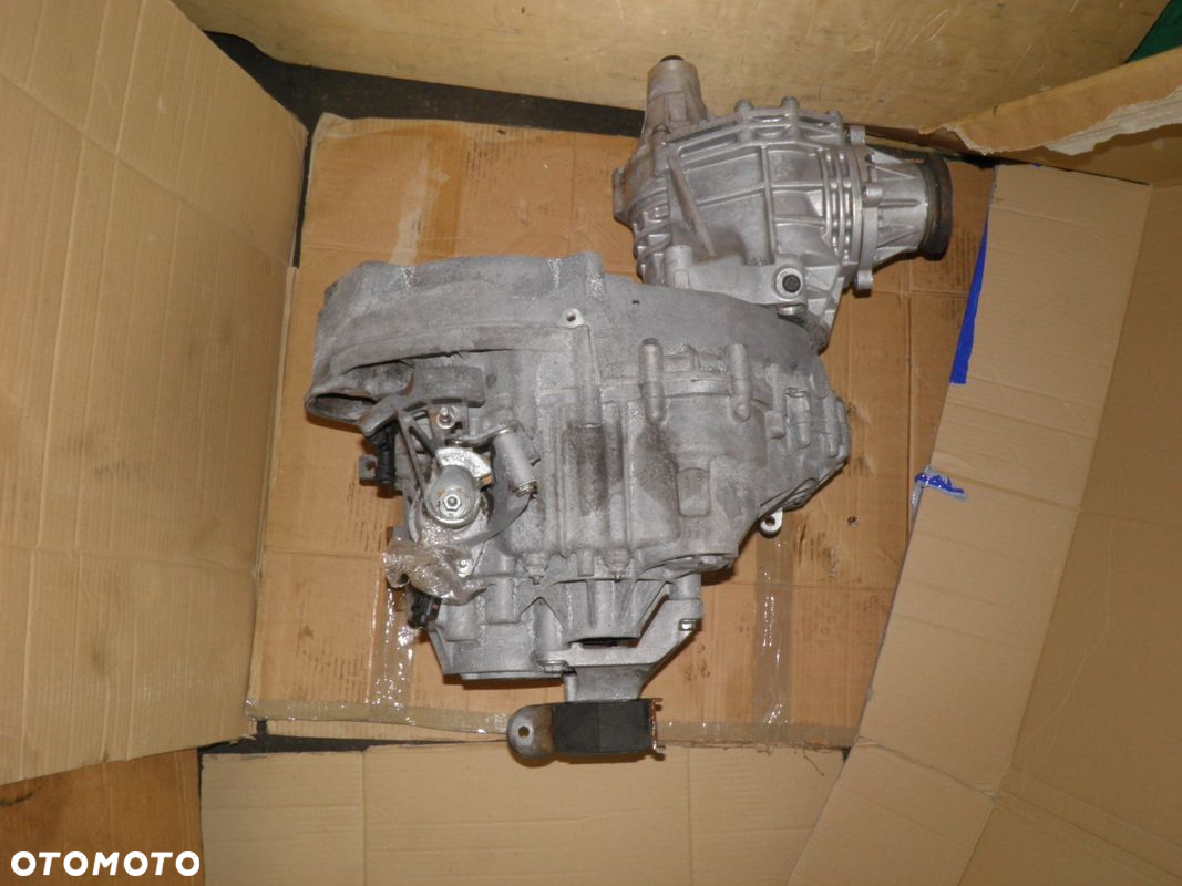 VW T5 MULTIVAN 2.5TDI SKRZYNIA SYNCRO 4MOTION - 3