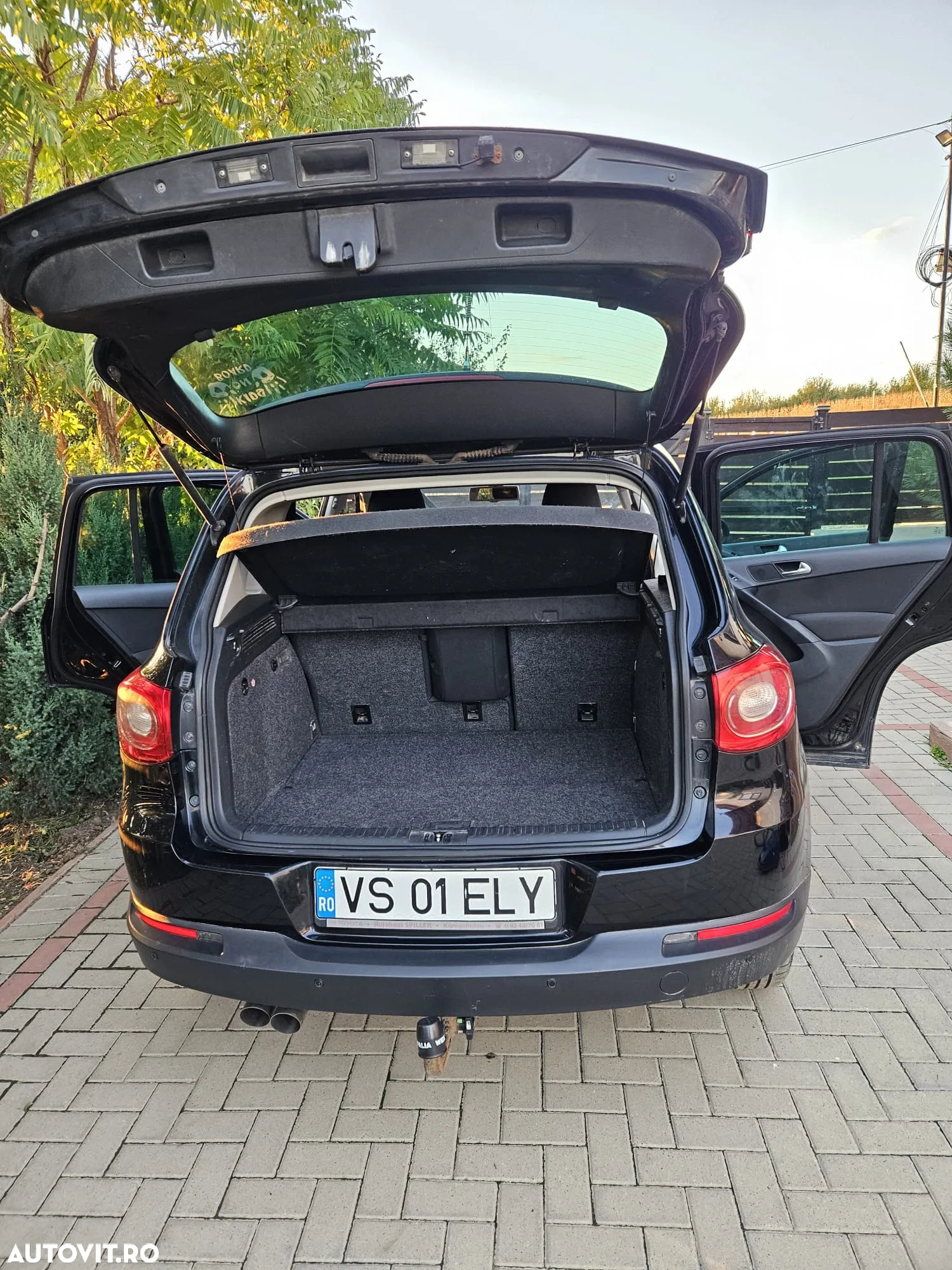 Volkswagen Tiguan 2.0 TDI DPF 4Mot Comfortline - 9