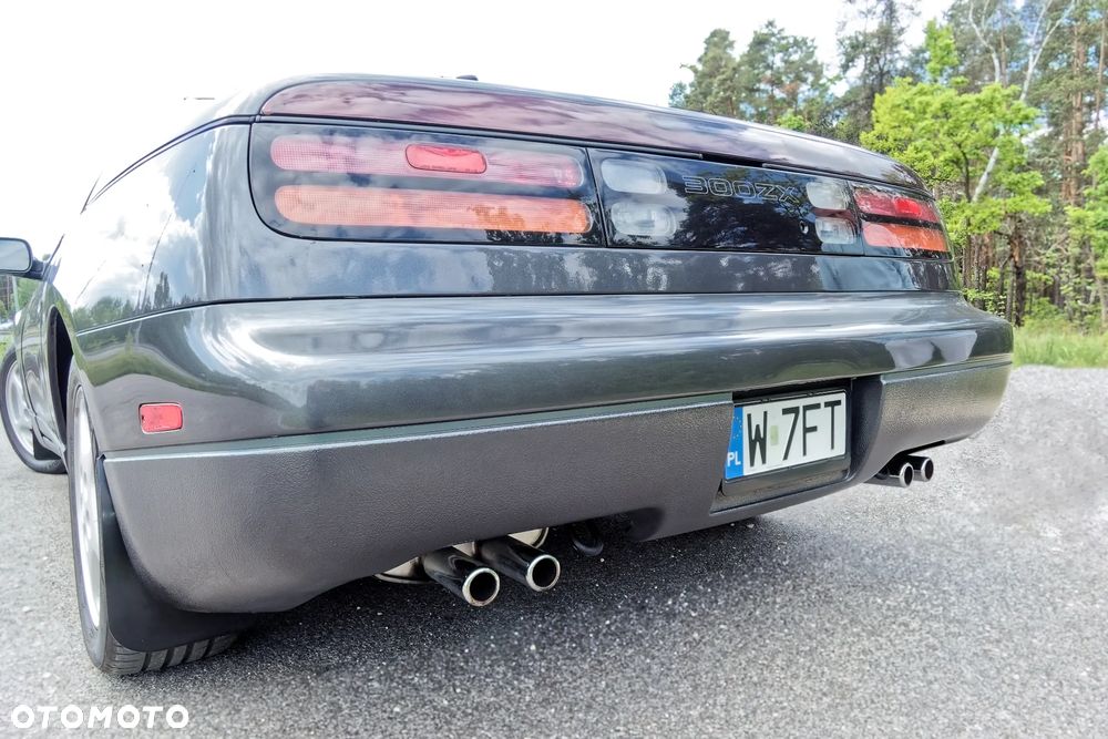 Nissan 300 ZX - 11