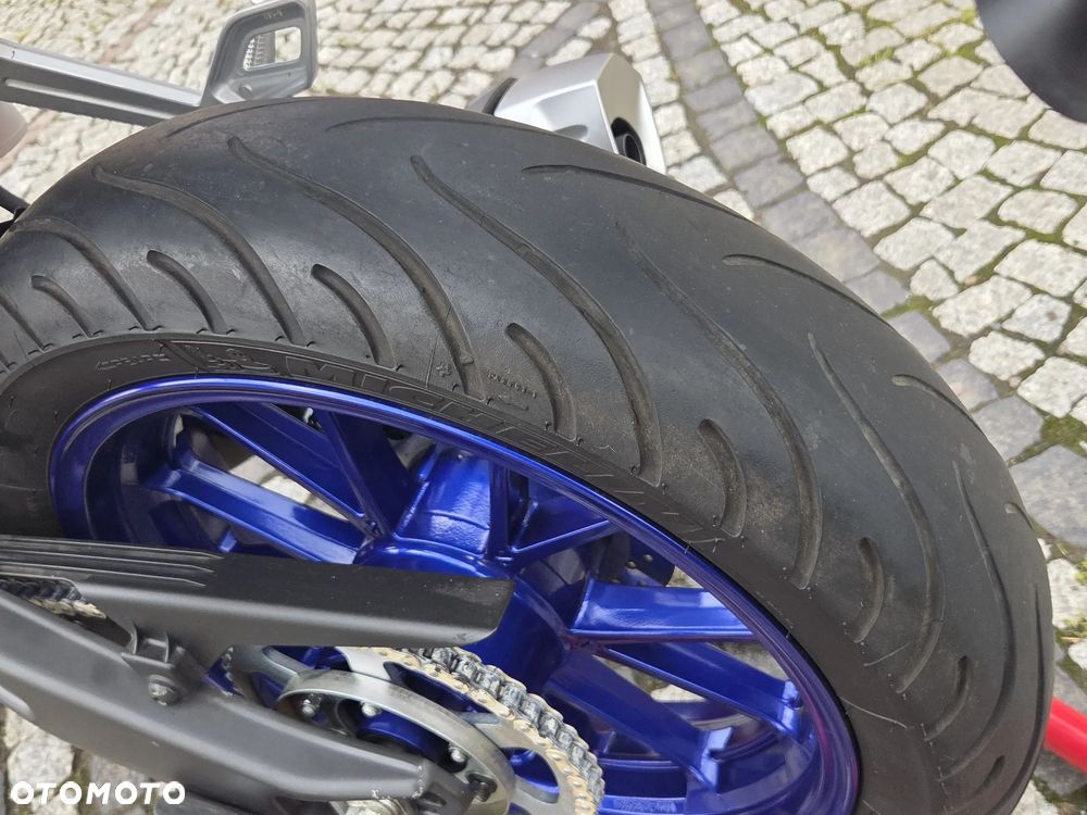 Yamaha YZF - 14