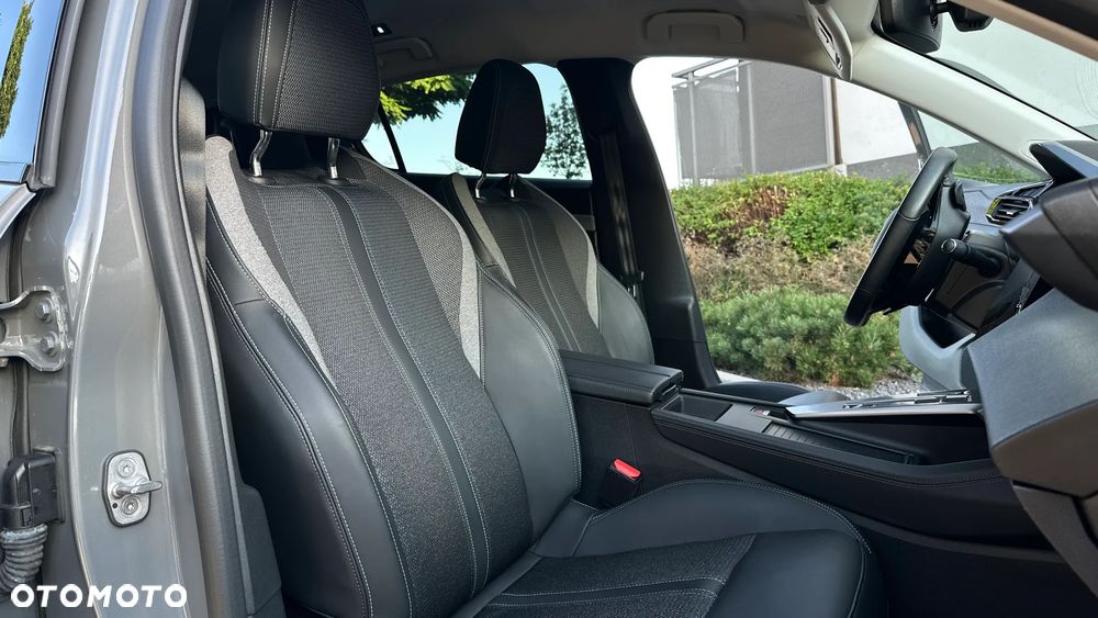 Peugeot 308 1.2 PureTech Allure Pack S&S EAT8 - 9