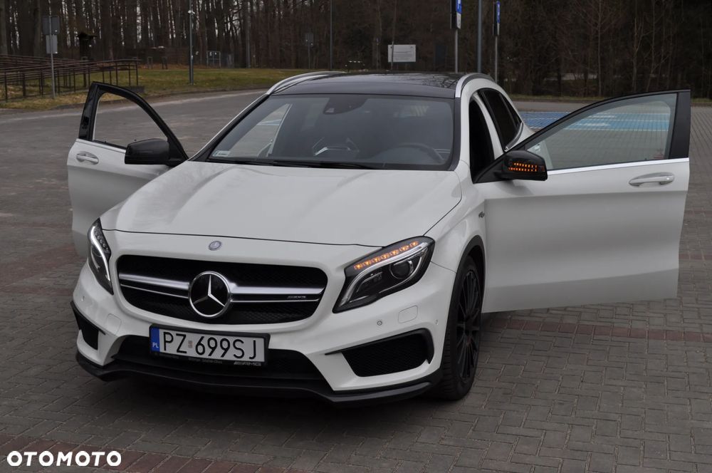 Mercedes-Benz GLA 45 AMG 4-Matic - 8