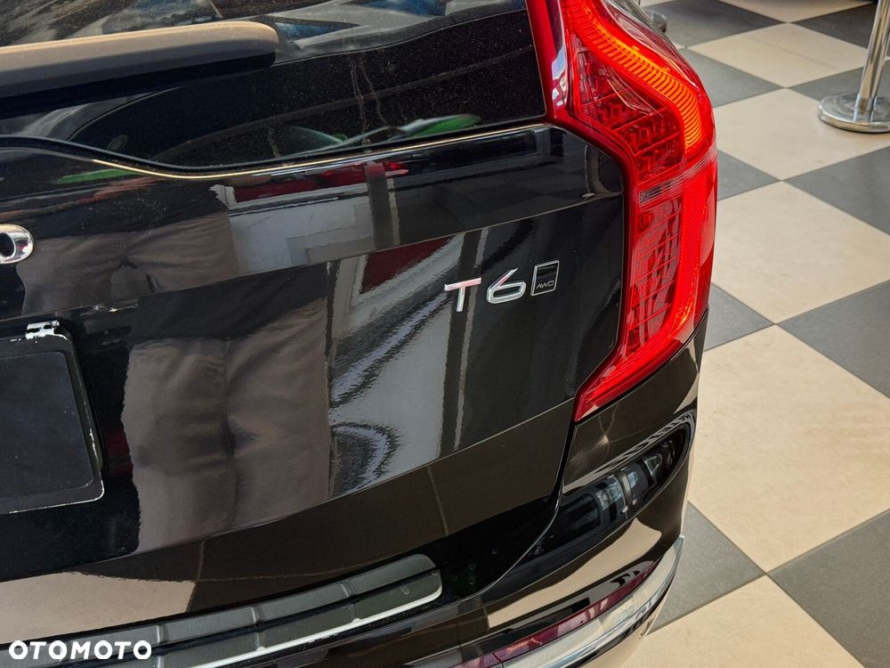 Volvo XC 90 - 8