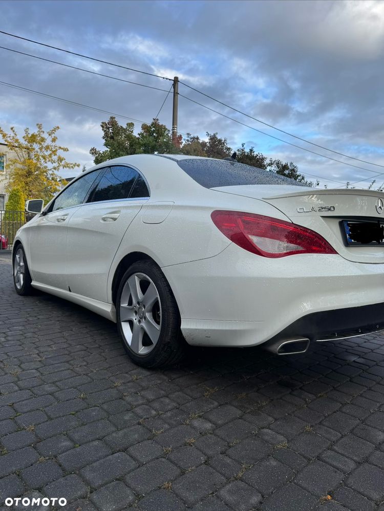 Mercedes-Benz CLA 250 Sport 7G-DCT - 3