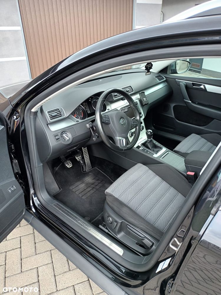 Volkswagen Passat Alltrack 2.0 TDI 4Mot - 11