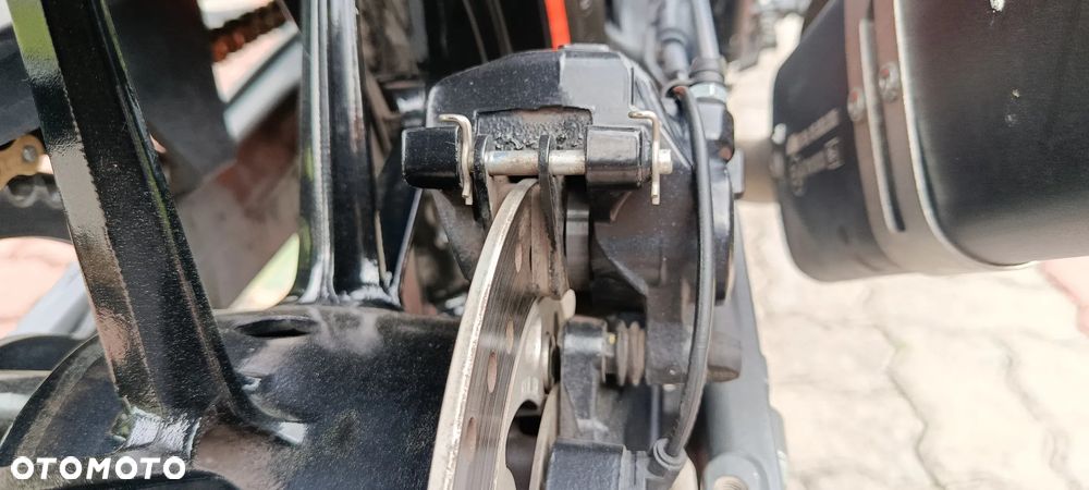 KTM Duke 125 - 23