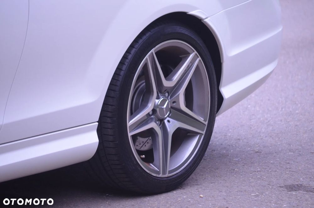 Mercedes-Benz Klasa C AMG 63 S AMG Speedshift MCT 9G - 31