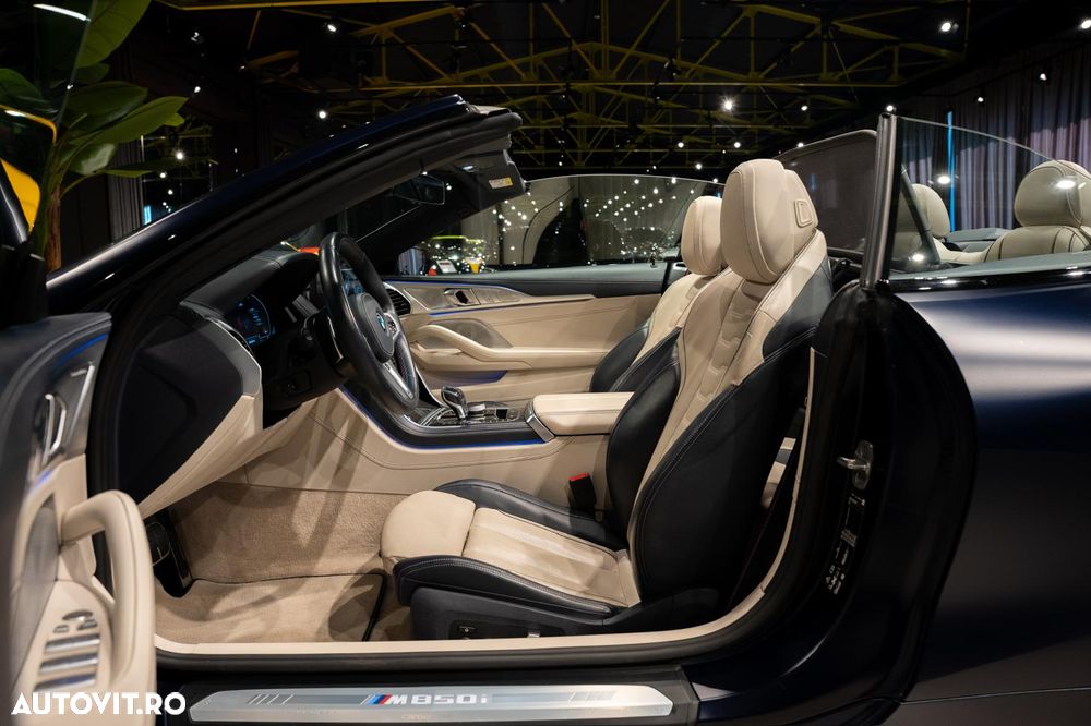 BMW M8 M850i xDrive AT - 32