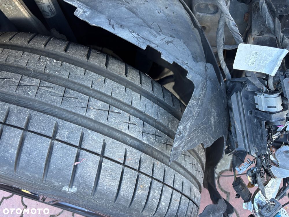 Mercedes-Benz ML - 8