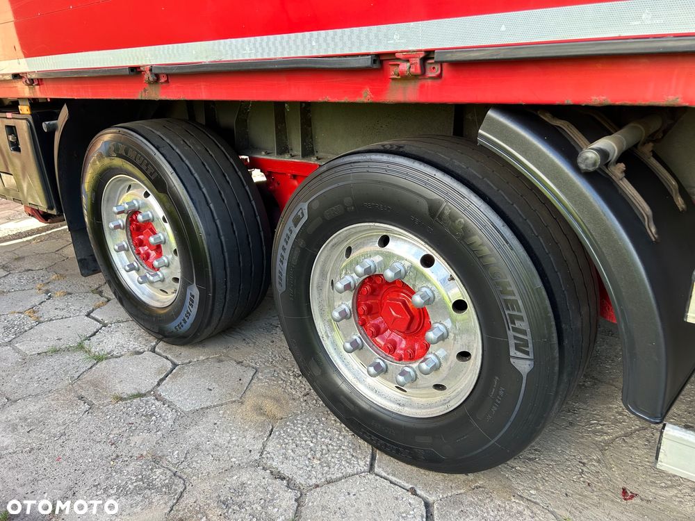 Schmitz Cargobull 7.7m OCYNK OSIE MERCEDES ALUFELGI KONTENER TANDEM NAPOJÓWKA OTWIERANY BOK DO NAPOJÓW STAN BDB - 3